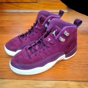 Jordan 12 Maroon/Bordeaux Size 5 Y